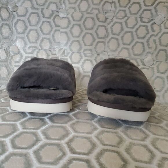 UGG Koolaburra Slip on Fur Sides Size 5 - Picture 5 of 10